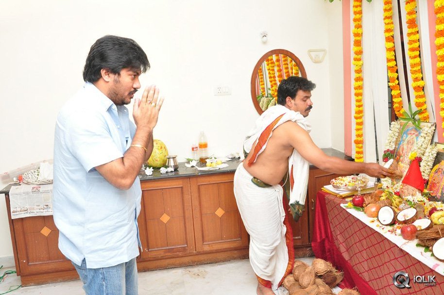 Nara-Rohith-Savithri-Movie-Opening